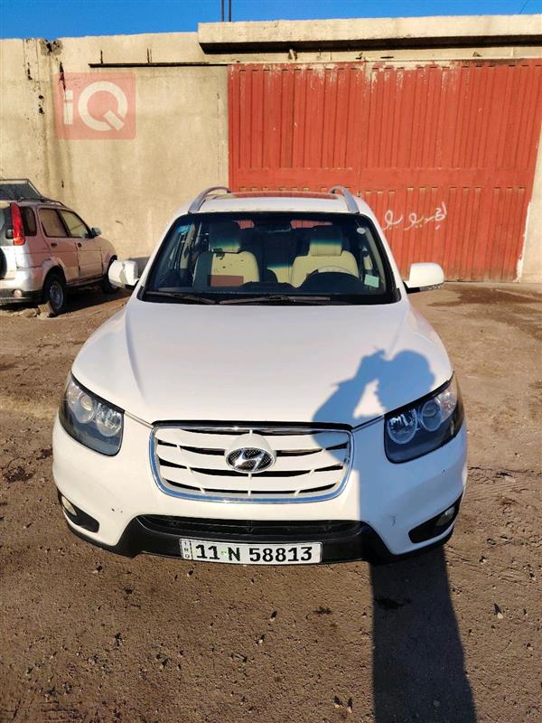 Hyundai Santa Fe 2010 for sale in Iraq - Baghdad
